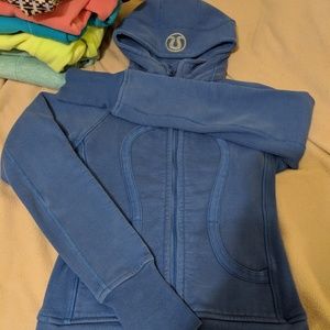 Lululemon scuba II in rocksteady/pigeon